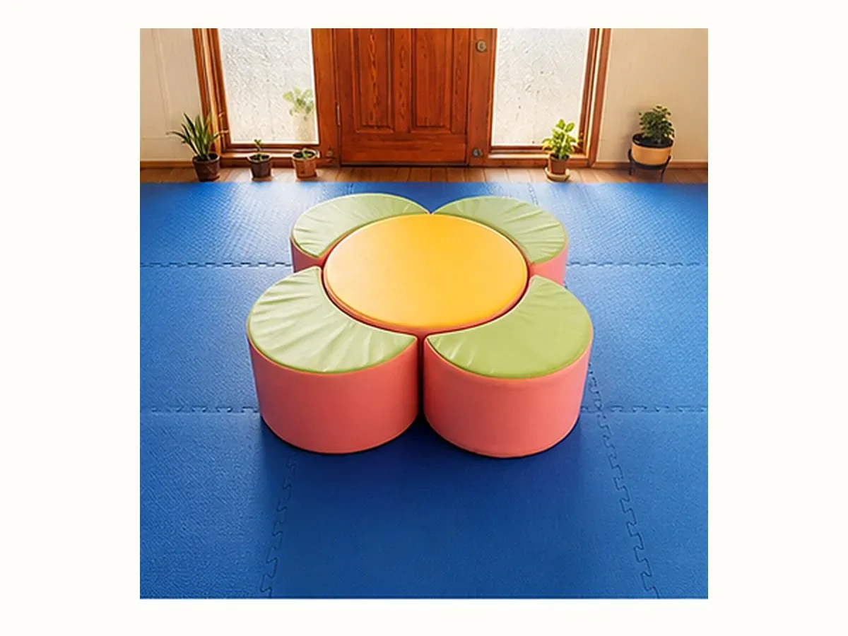 Set de mesa y flor